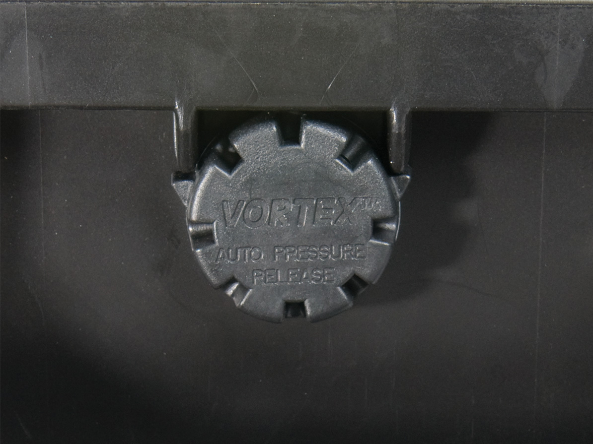 Атмосферный клапан сброса давления Vortex для полной водо- и пыленепроницаемости - кейсы Pelican