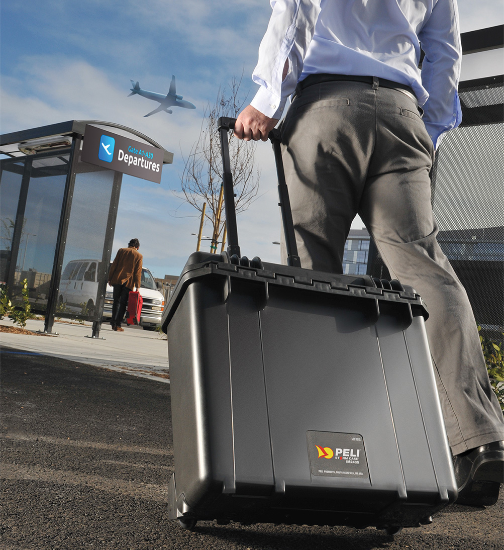 Защитный кейс IM2435 Pelican-Storm - вертикальная загрузка