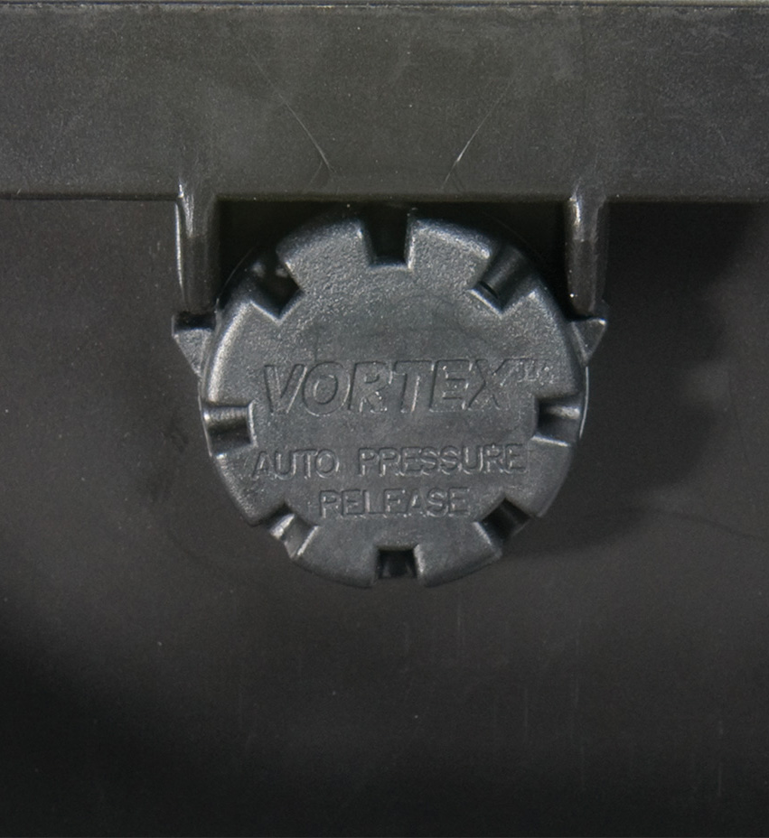 Атмосферный клапан сброса давления Vortex для полной водо- и пыленепроницаемости - кейсы Pelican