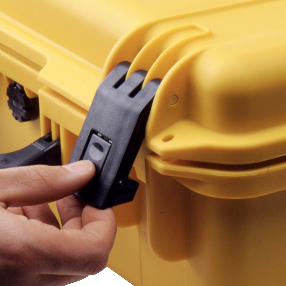 Атмосферный клапан сброса давления Vortex для полной водо- и пыленепроницаемости - кейсы Pelican